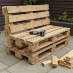 Comment fabriquer un banc de jardin en palettes?